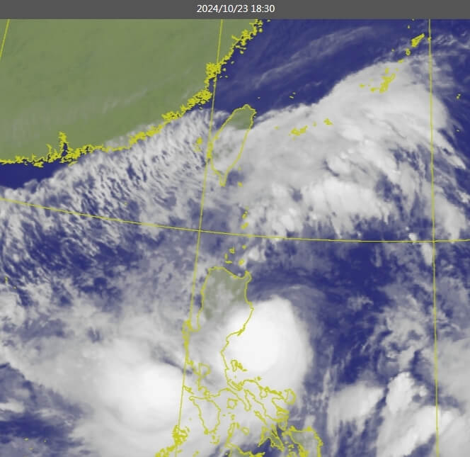 受到颱風潭美與東北季風共伴影響,中央氣象署預估,23日起一連3天,宜蘭山區總累積雨量上看900毫米。(圖取自氣象署網頁cwa.gov.tw)