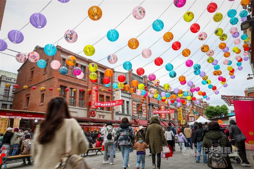  春節連假寒流襲台，北部氣溫降至8度，記得加衣保暖！