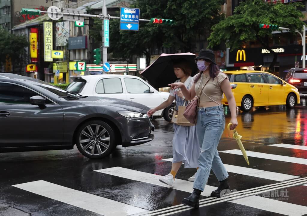 【新制上路】沒停讓行人肇事最重罰3.6萬!交通部修法加重處罰嚇阻僥倖心態