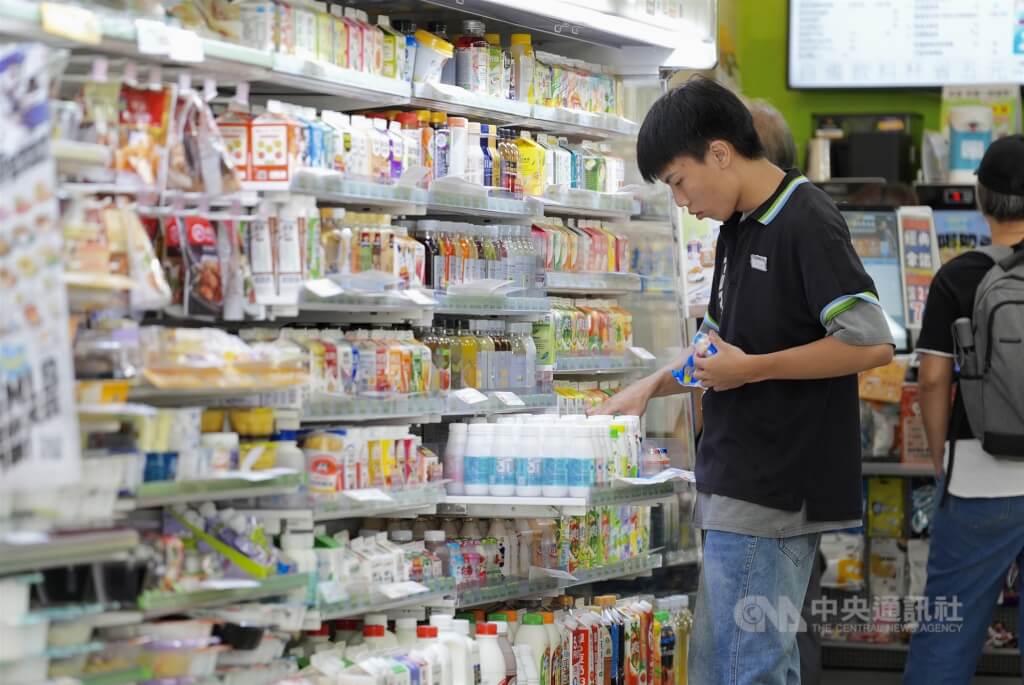 無糖飲料好消息！罐裝無糖可望免稅　電視錄音機也將不再課貨物稅