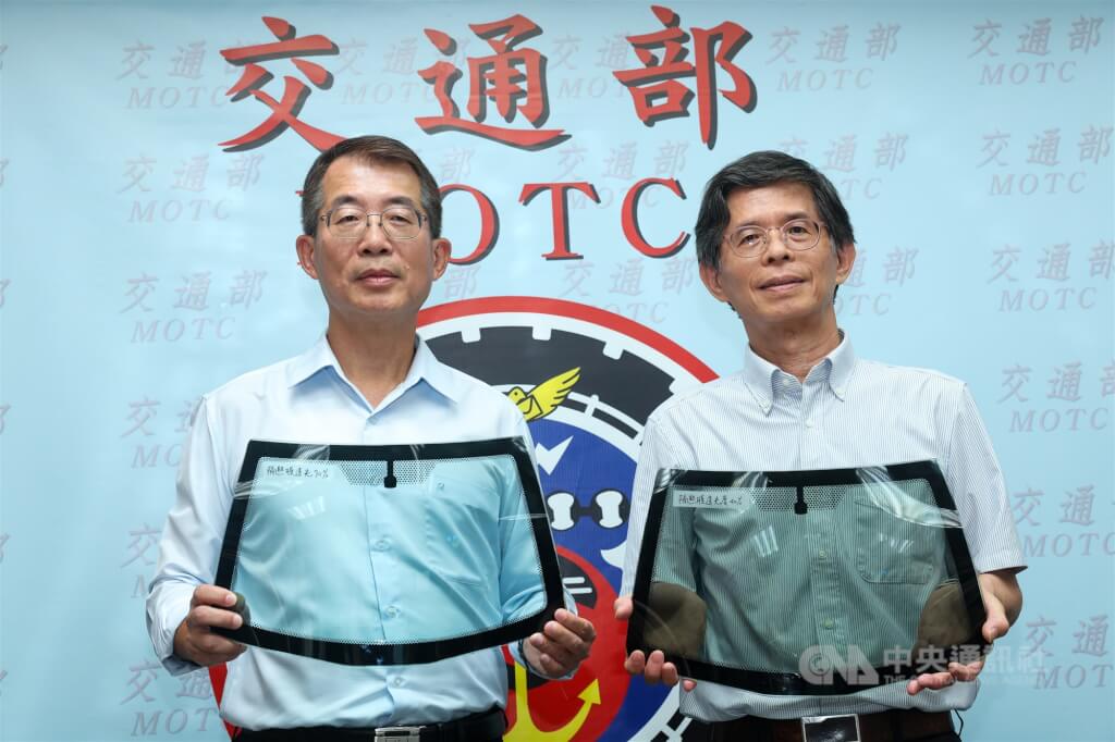 車窗隔熱紙規定上路倒數！新車明年起需遵守透光率標準，計程車規範更嚴格