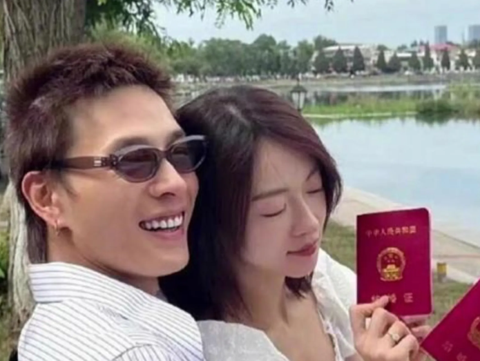 洪堯、吳謹言婚變傳言？結婚官宣文消失 洪堯16字火速回應