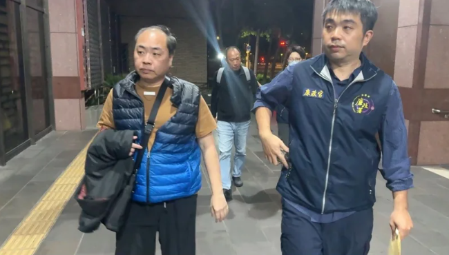 胡舋之涉殯儀館燒庫錢收賄案 當庭遭逮聲押、陳致成20萬交保