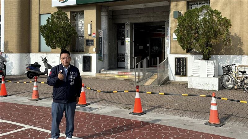 蔡育輝成焦點　人行道停車格風波未歇　又被點名捲入綠營初選爭議